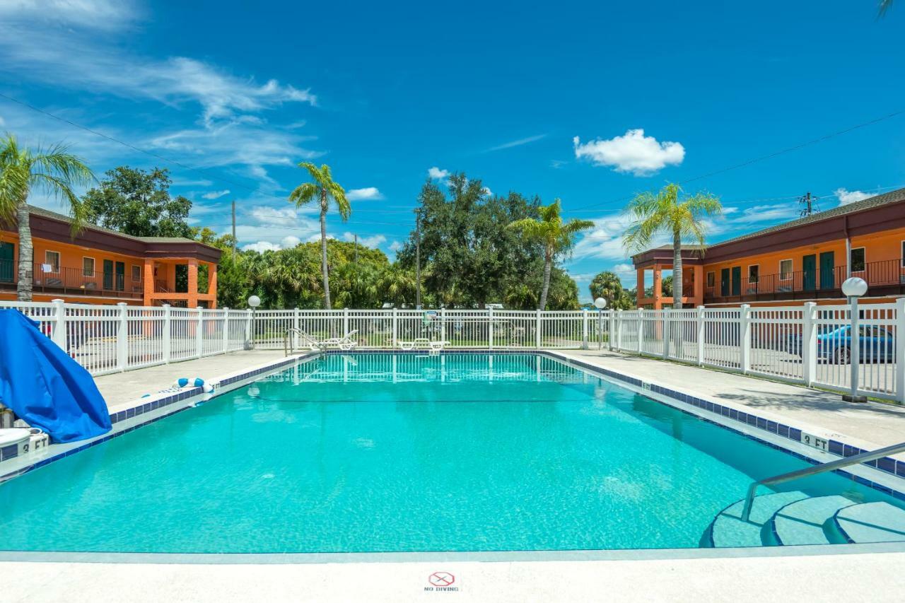 La Casa Inn New Port Richey Gulf Beach Us-19 מראה חיצוני תמונה