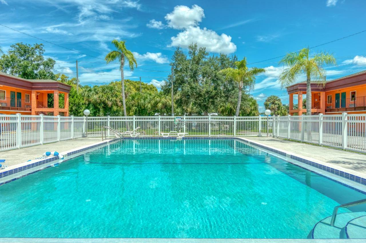 La Casa Inn New Port Richey Gulf Beach Us-19 מראה חיצוני תמונה