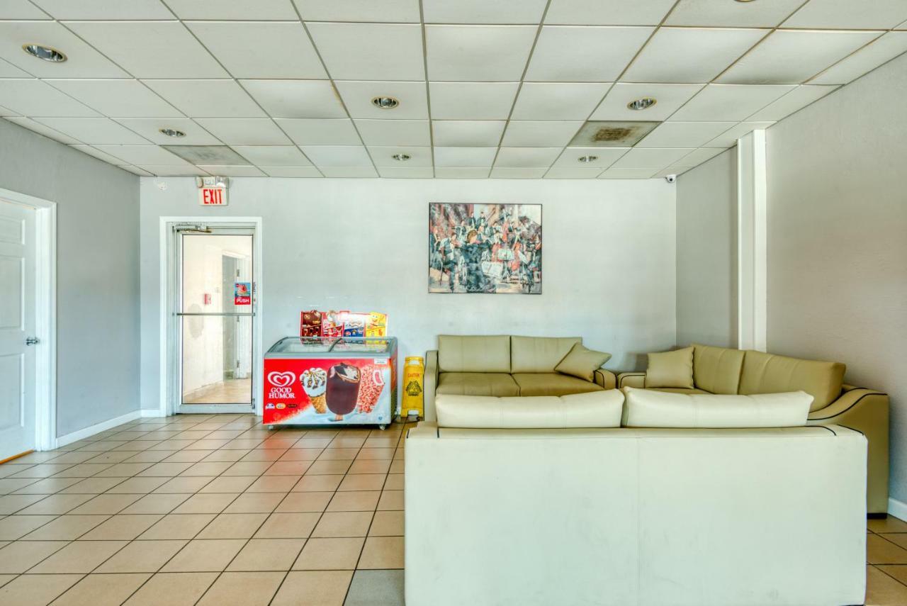 La Casa Inn New Port Richey Gulf Beach Us-19 מראה חיצוני תמונה
